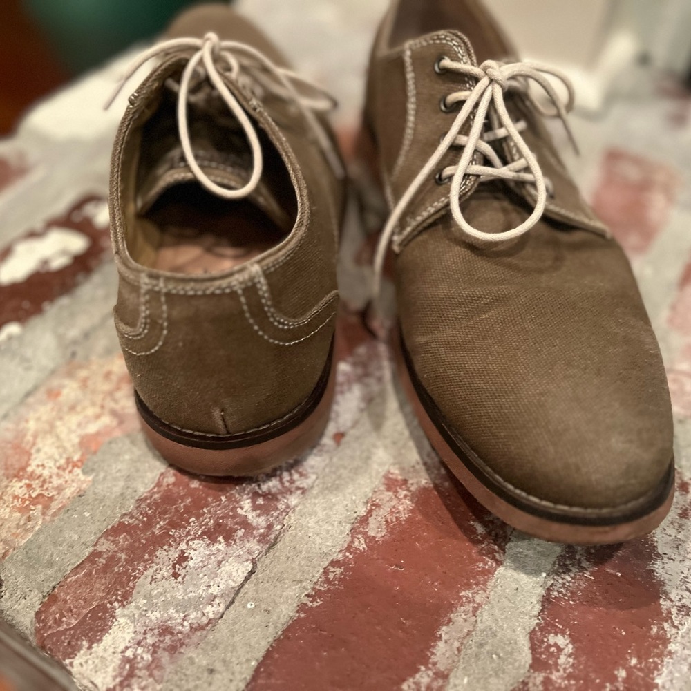 Bass Canvas Oxford